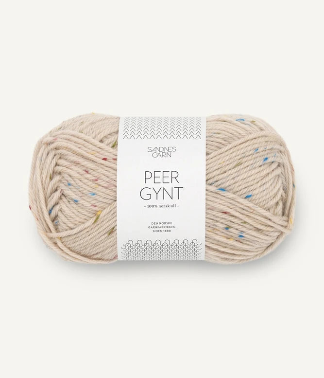 PetiteKnit Weekend Hat - Knitting Kit in Peer Gynt