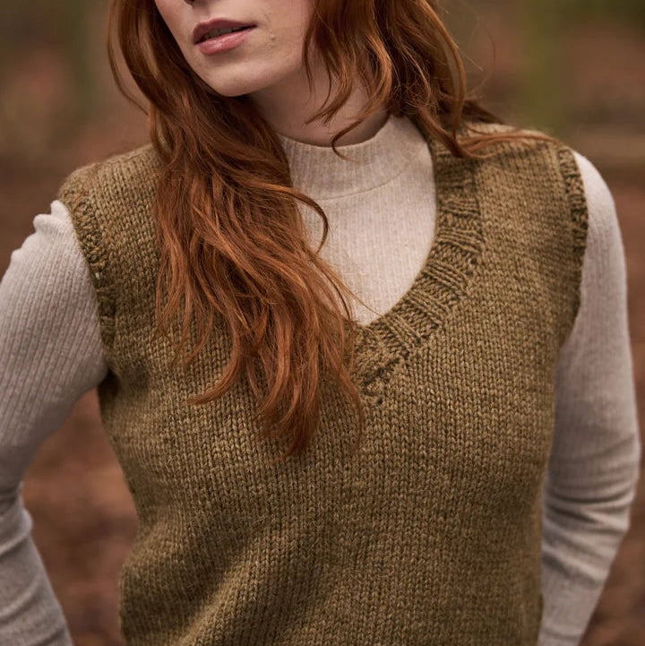 Bramble & Fleece York Tank Knitting Kit in Sheepsoft DK