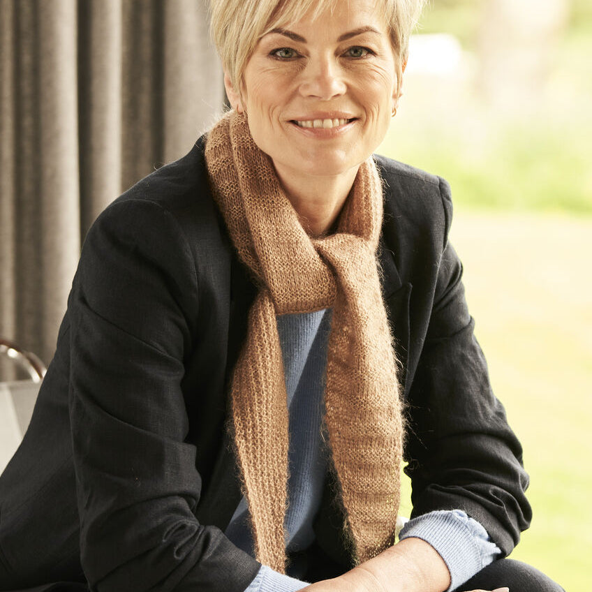 Wavelength Scarf - Knitting Kit