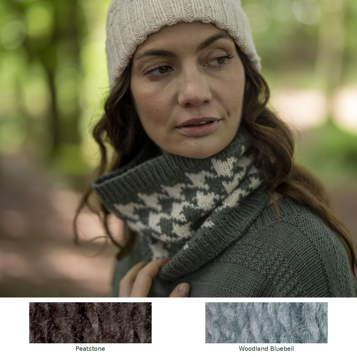 Eglinton Houndstooth Cowl knitting kit in Peatstone and Woodland Bluebell, with both yarn shades shown