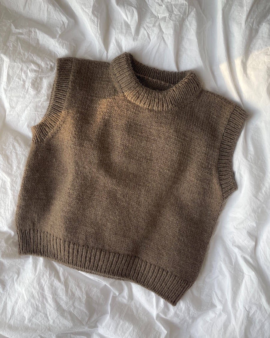 PetiteKnit Novice Slipover - Knitting Kit (Mode at Rowan Colourmix)