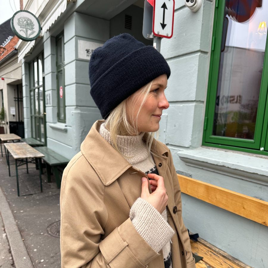 PetiteKnit The Oslo Hat - Knitting Pattern