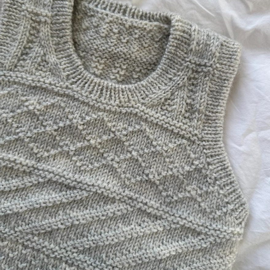 PetiteKnit Storm Slipover Junior Knitting Kit in Peer Gynt