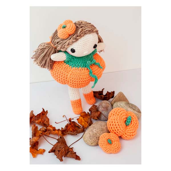 Zucchina Pumpkin Girl Doll Crochet Pattern (FREE PDF Download)