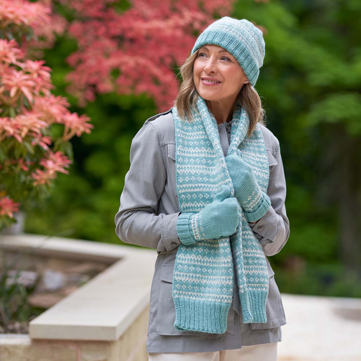 Elodie Colourwork Accessories - KnittingPatterns (FREE PDF Download)