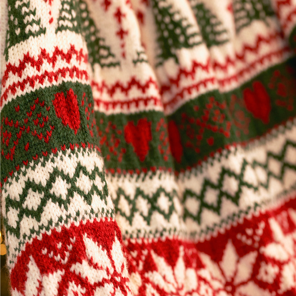 Woodside Fair Isle Festive Blanket - Knitting Pattern (FREE PDF Download)