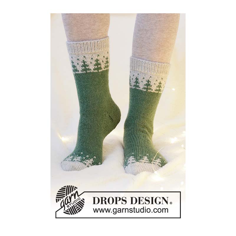 Forest Spell Socken – KOSTENLOSES Strickmuster (PDF-Download) 