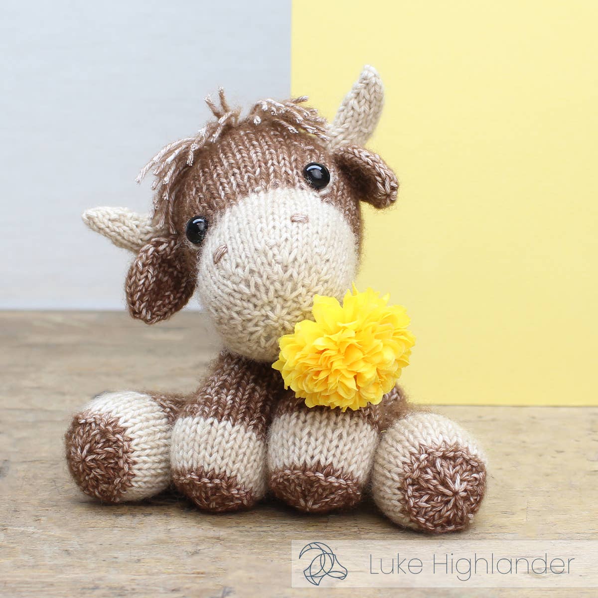 Hardicraft - Luke Highlander - The Highland Cow- Knitting Kit