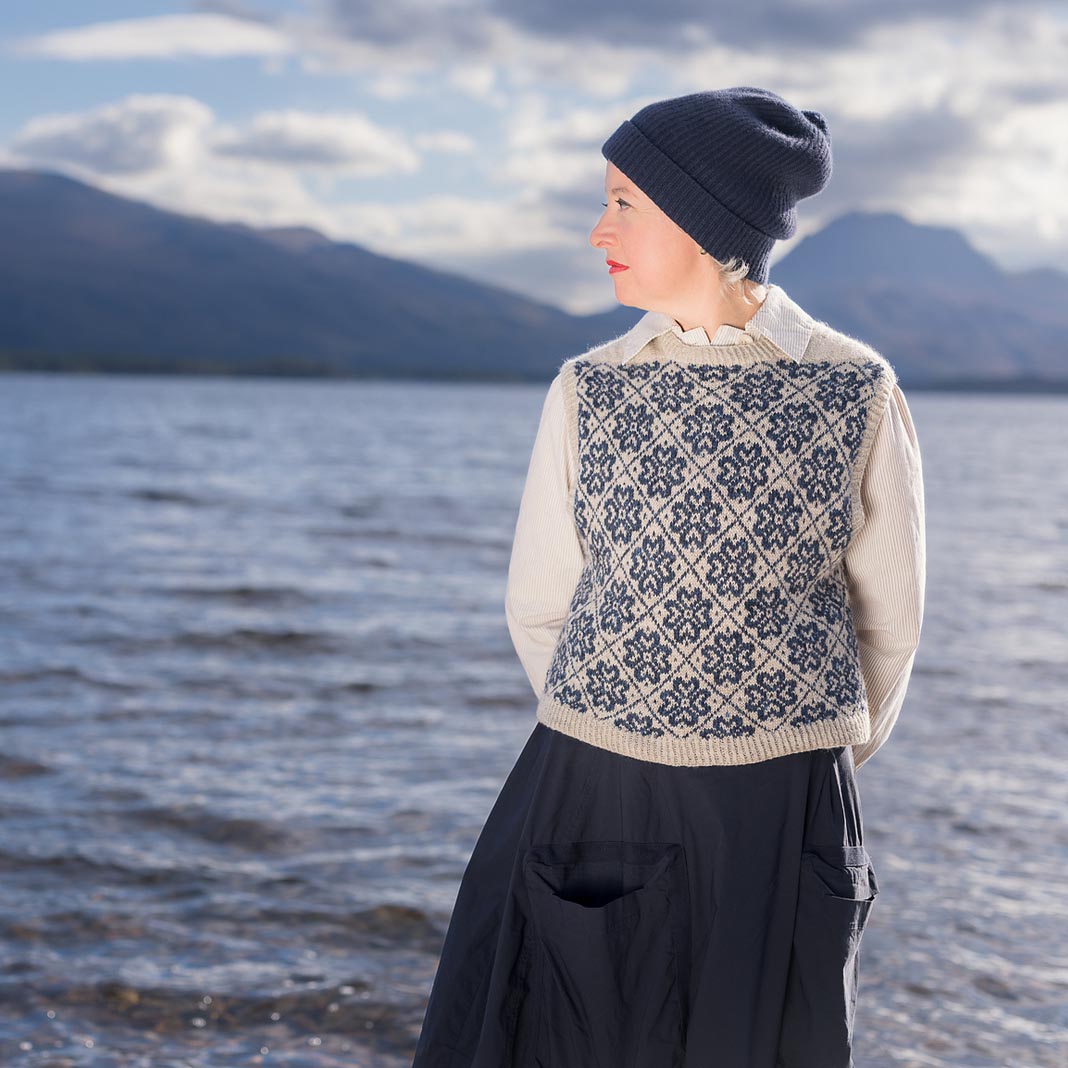 Kate Davies – Another Song / Òran Eile Vest – Knitting Kit