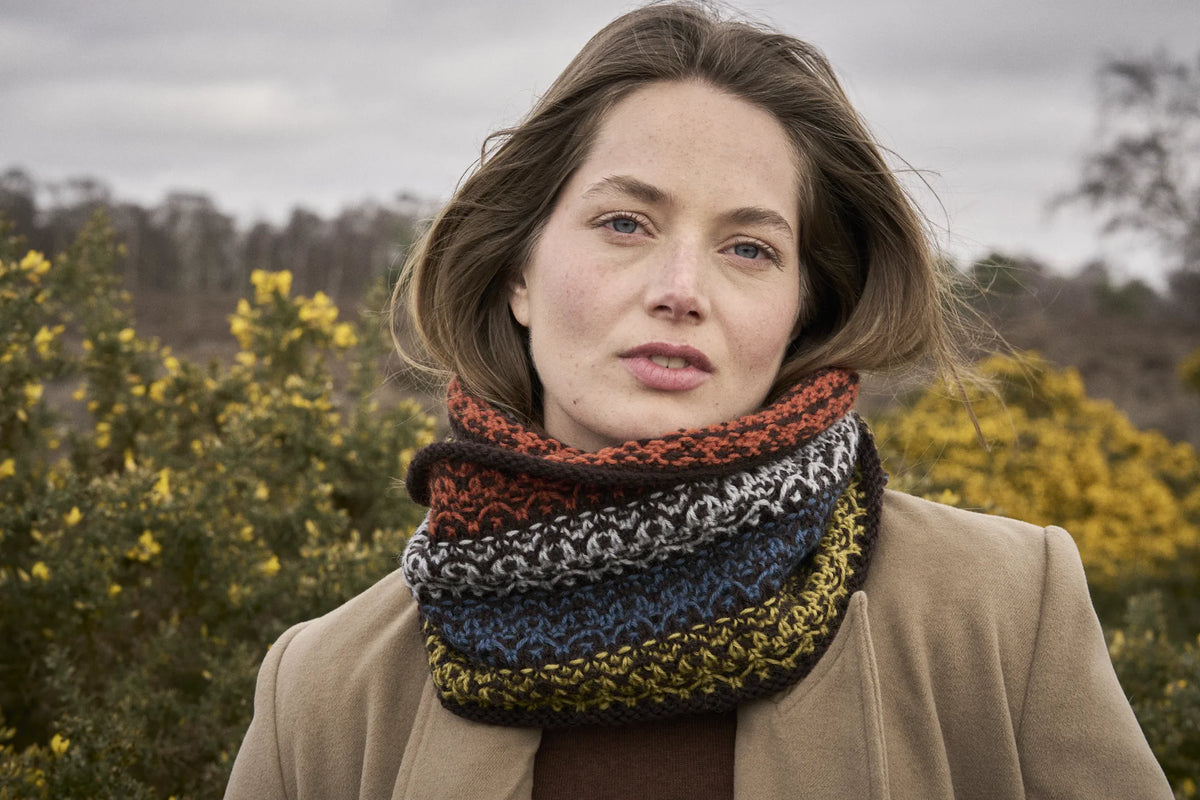 The Bramble & Fleece Bramble Snood, five-colour textured colourwork in Wooltrace DK