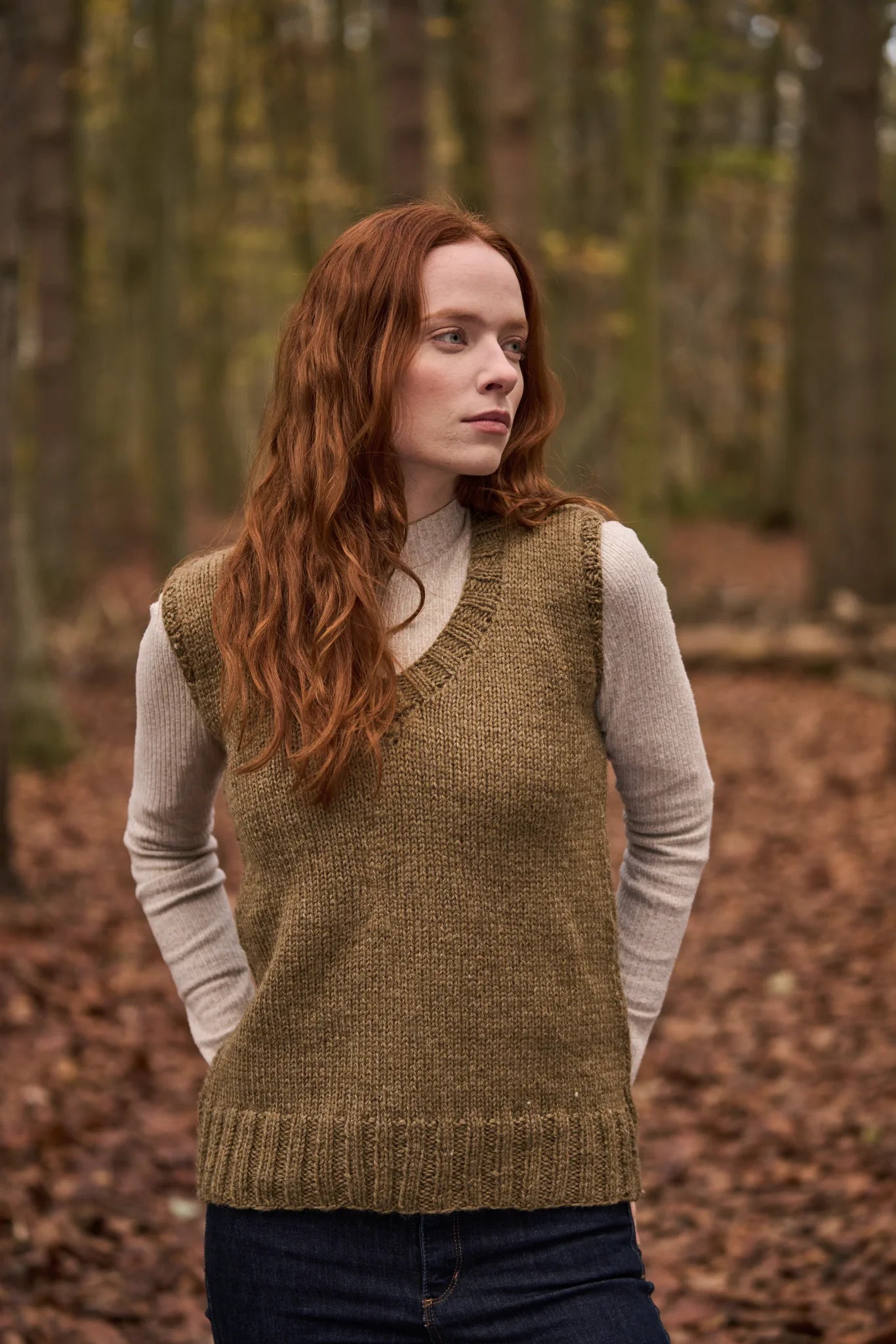 The Bramble & Fleece York Tank, a V-neck slipover in Sheepsoft DK held double