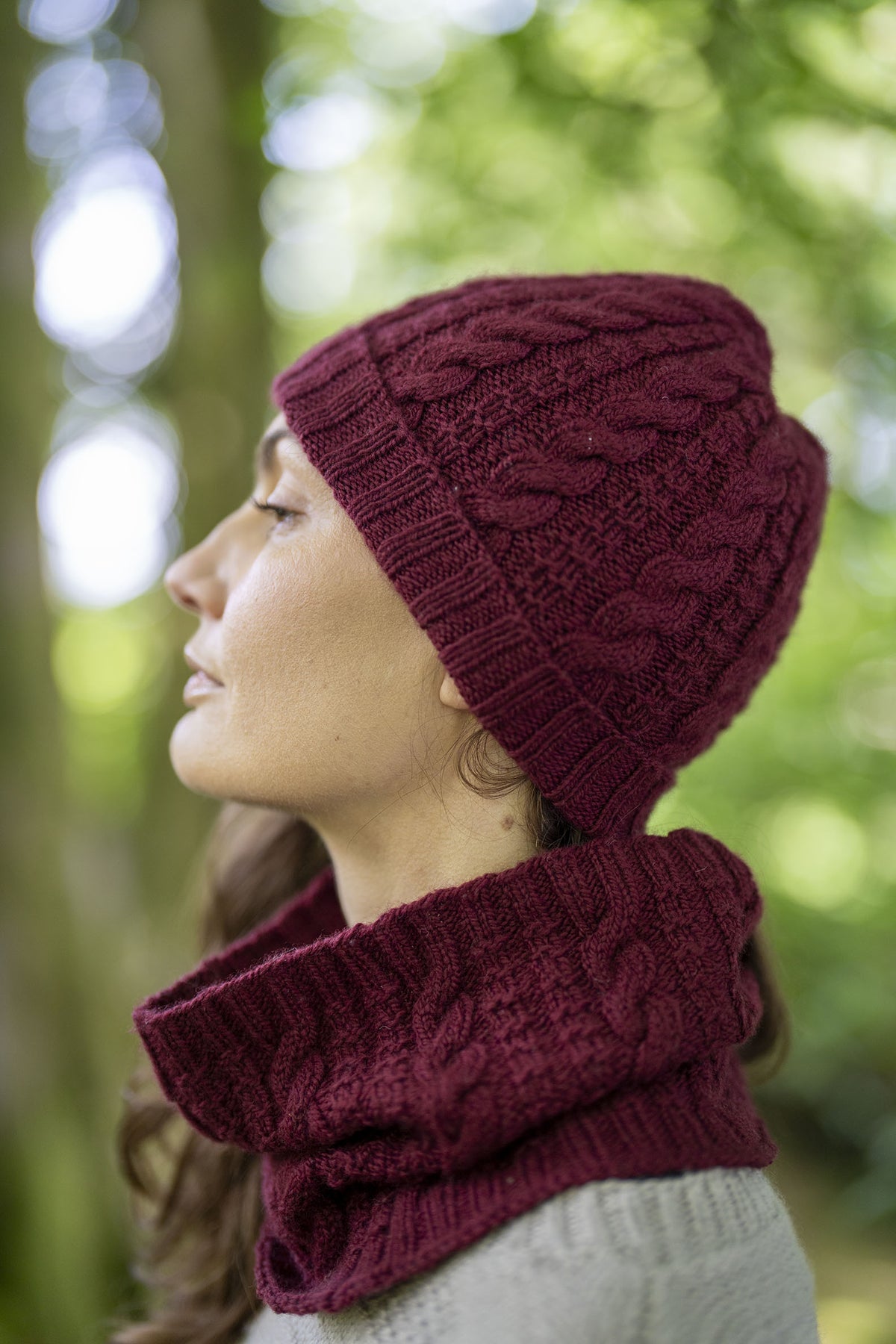 Darvel Cabled Cowl - Knitting Pattern