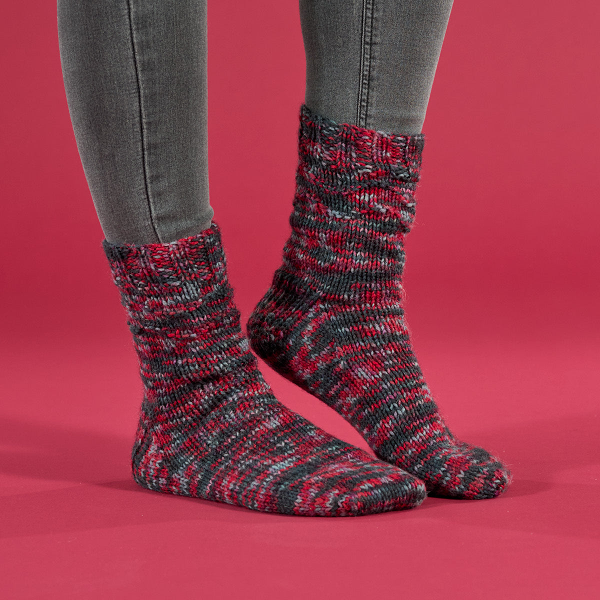 WYS Sound Waves - Sock Knitting Pattern (FREE PDF Download)