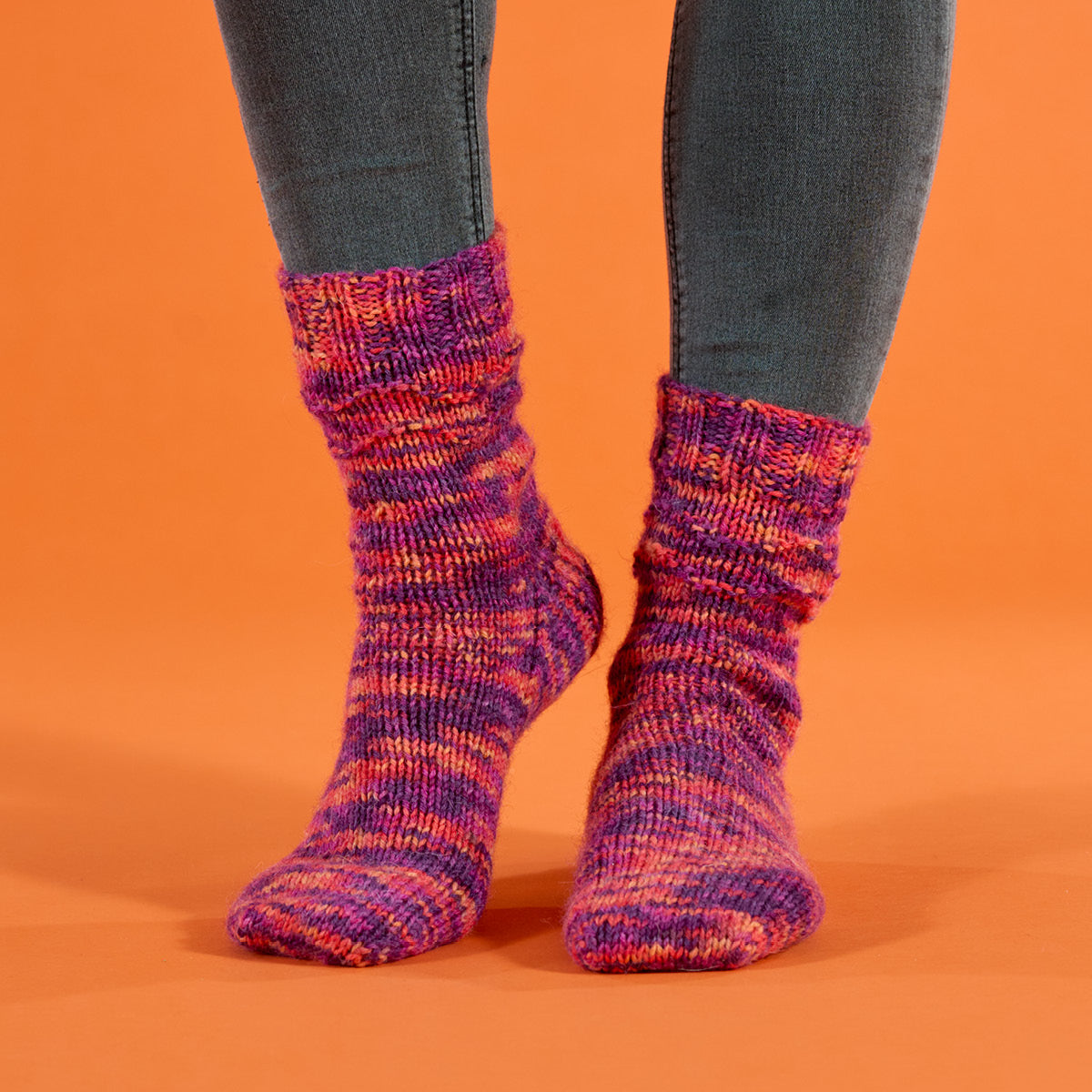 WYS Sound Waves - Sock Knitting Pattern (FREE PDF Download)