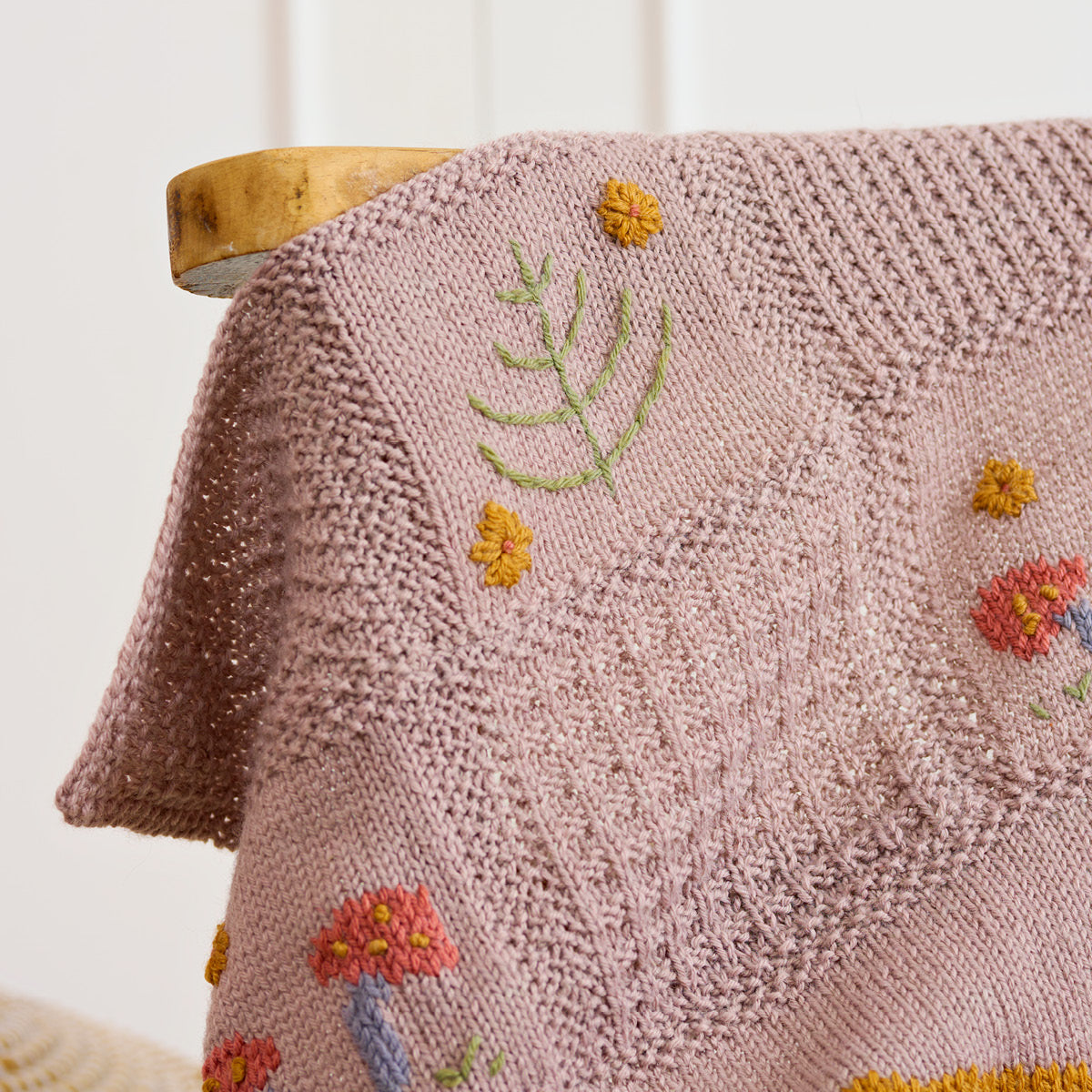 Leaping Hare Blanket - Knitting Pattern