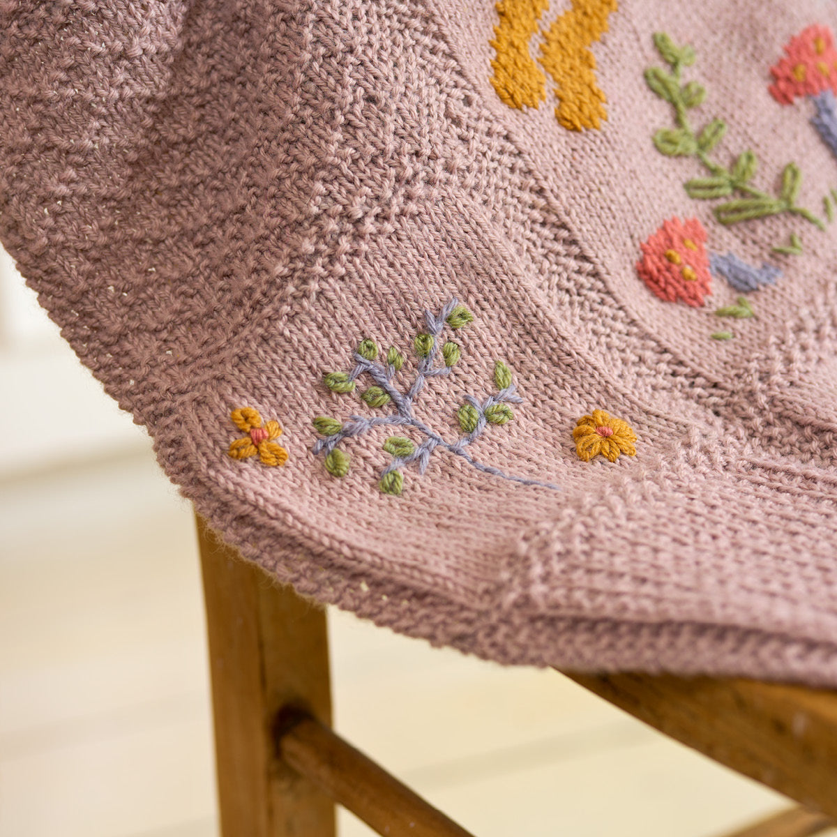 Leaping Hare Blanket - Knitting Pattern