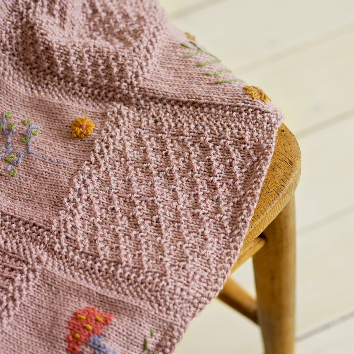 Leaping Hare Blanket - Knitting Pattern