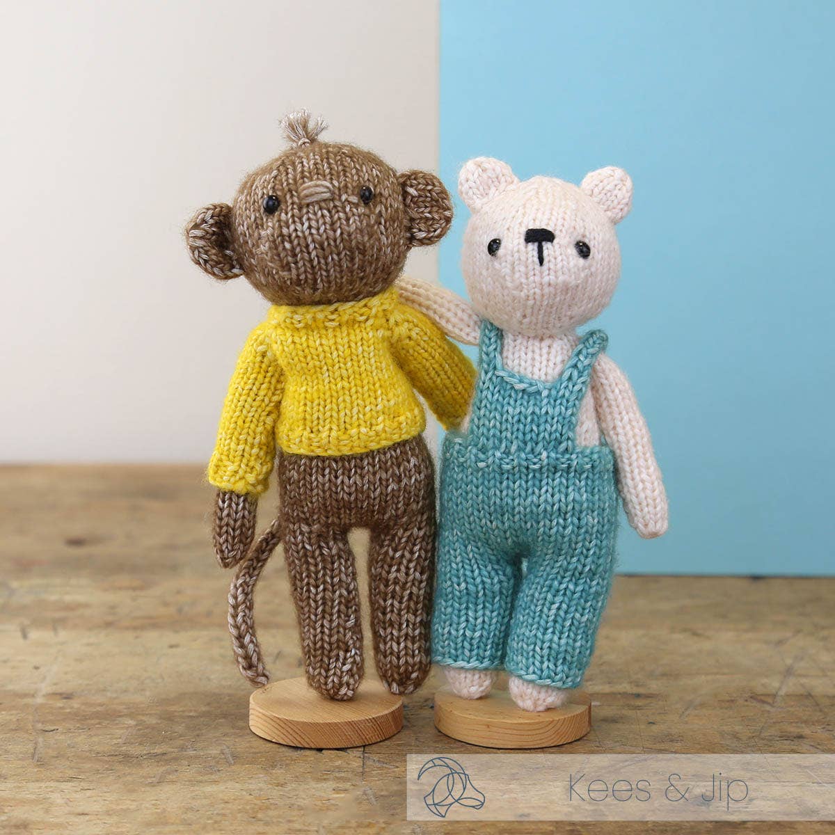 Hardicraft - DIY Knitting Kit - Jip Polar Bear
