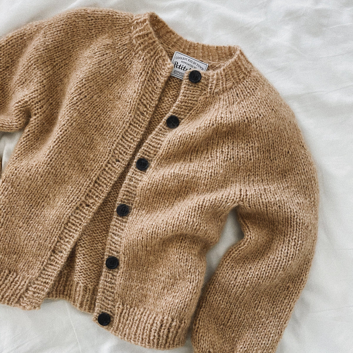 PetiteKnit Novice Cardigan Junior - Chunky Edition - Knitting Pattern