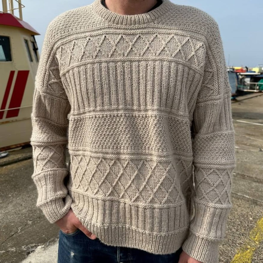 PetiteKnit Ingrid Pullover für Herren – Strickanleitung