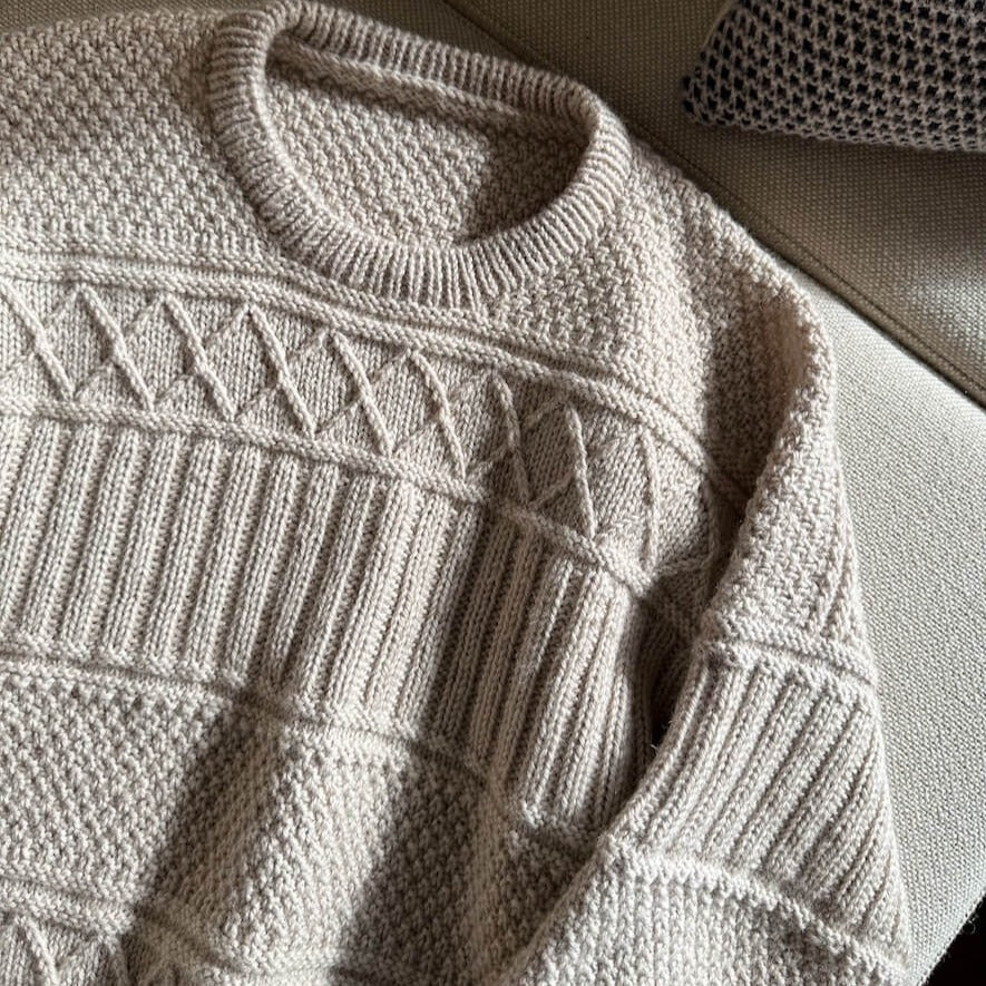 PetiteKnit Ingrid Pullover für Herren – Strickanleitung