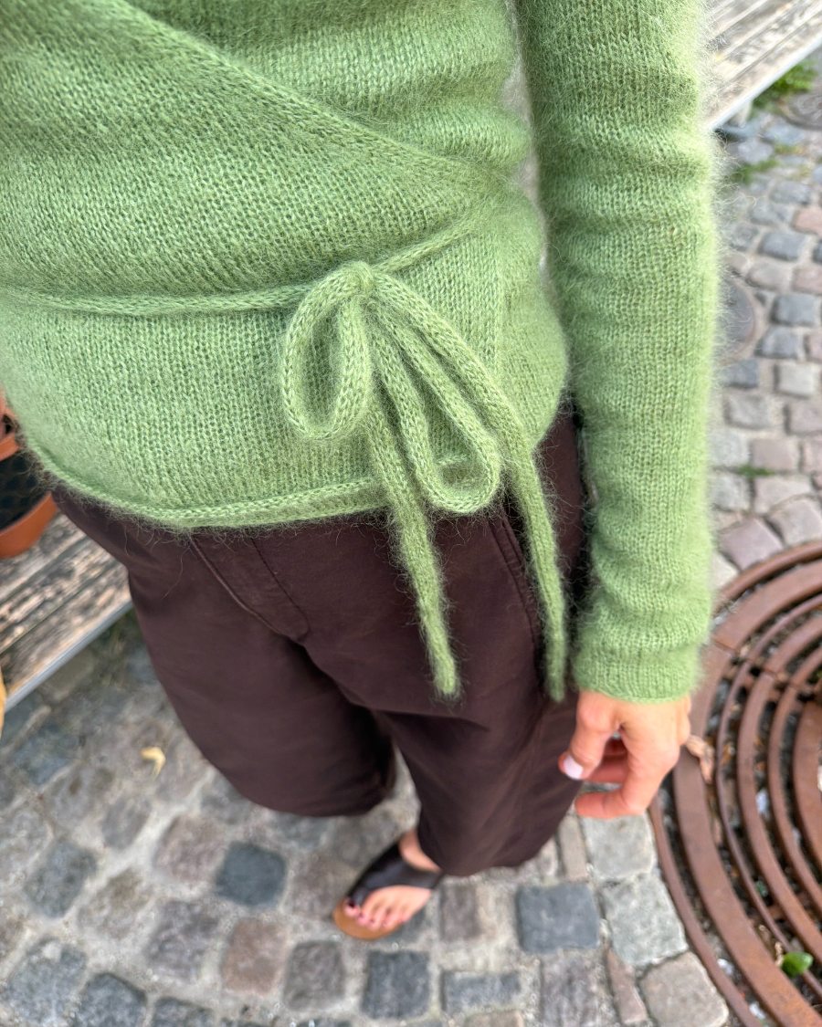 Close view of the ties on the PetiteKnit Lucy Wrap