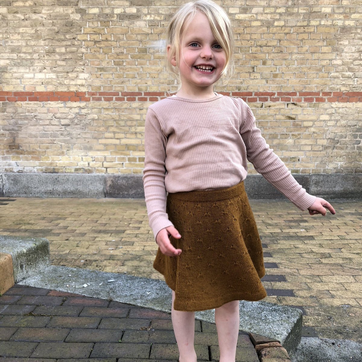 PetiteKnit Dandelion Skirt - Knitting Pattern