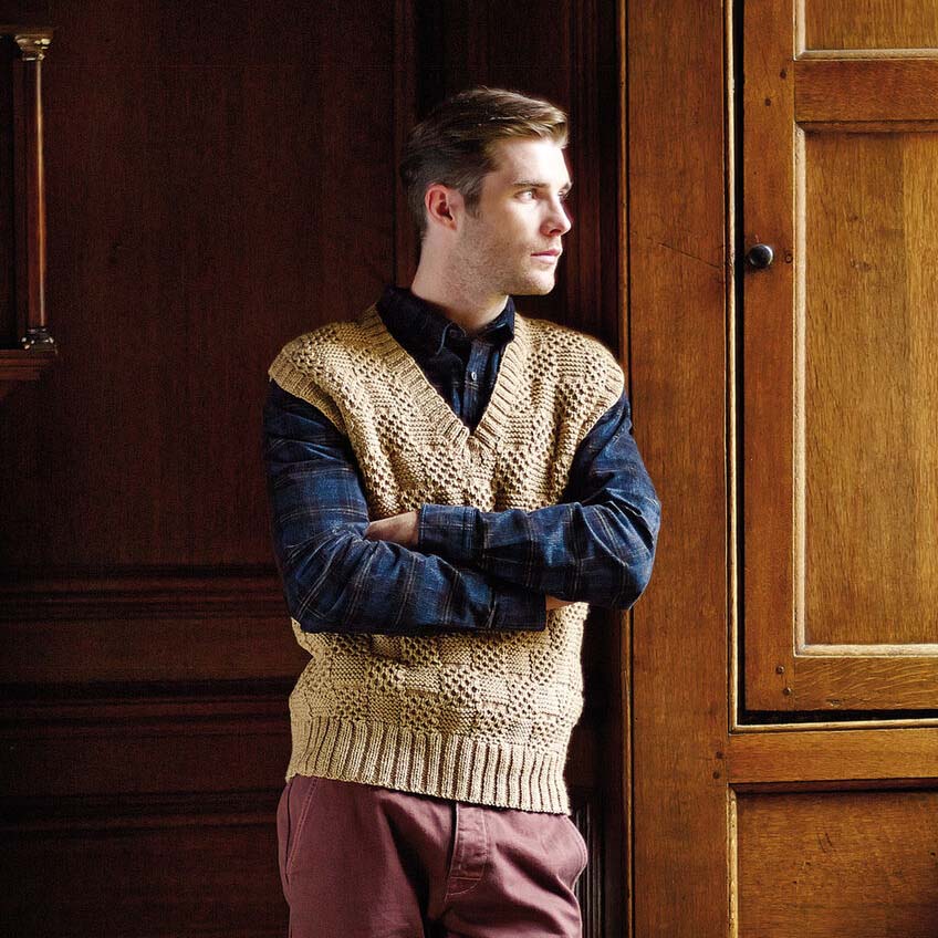 Simple Shapes Pure Wool Worsted – Knitting Pattern Book