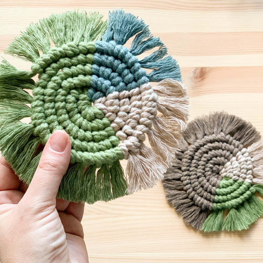 Macramé Tricolour circular coasters (downloadable PDF)