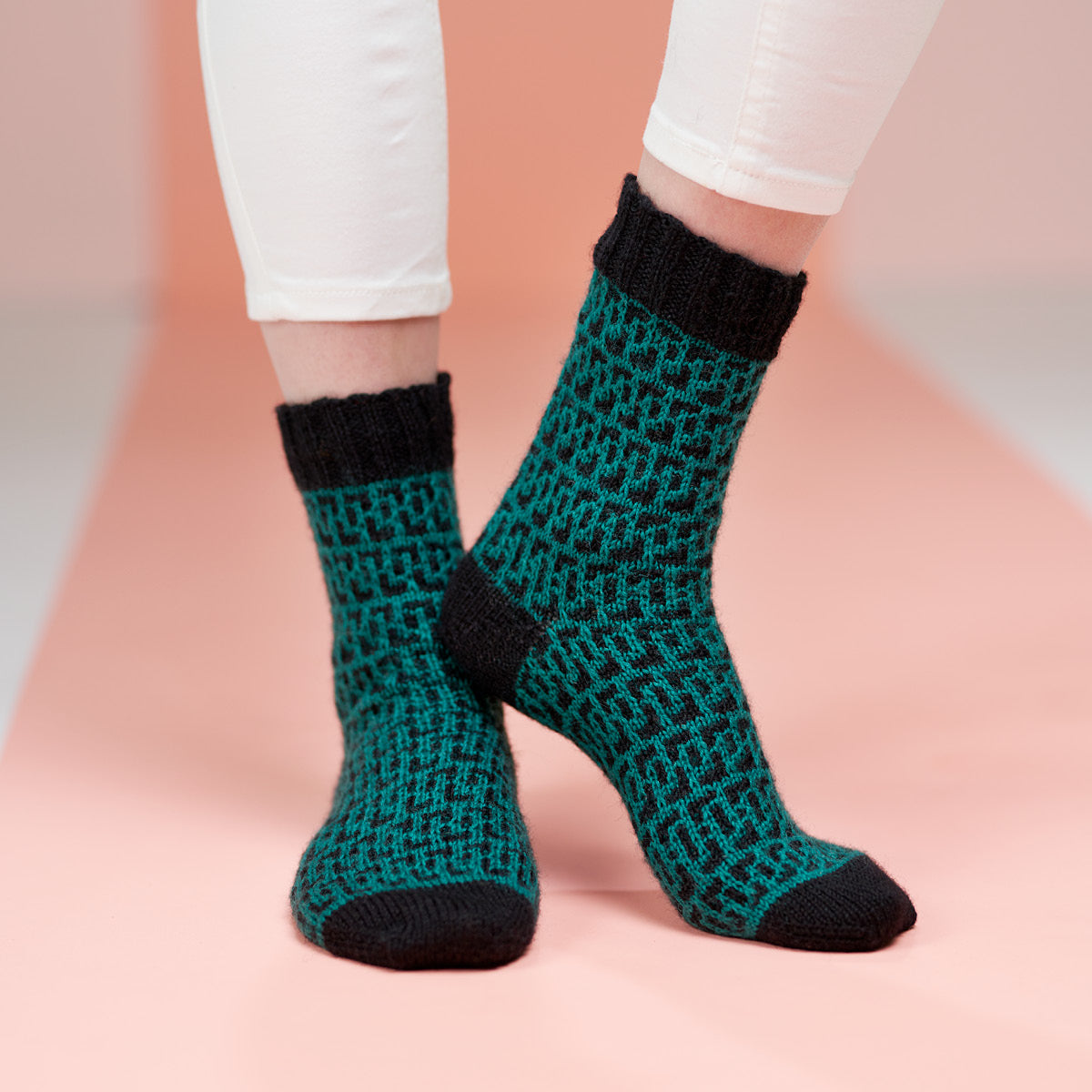 WYS Maze Sock Knitting Pattern