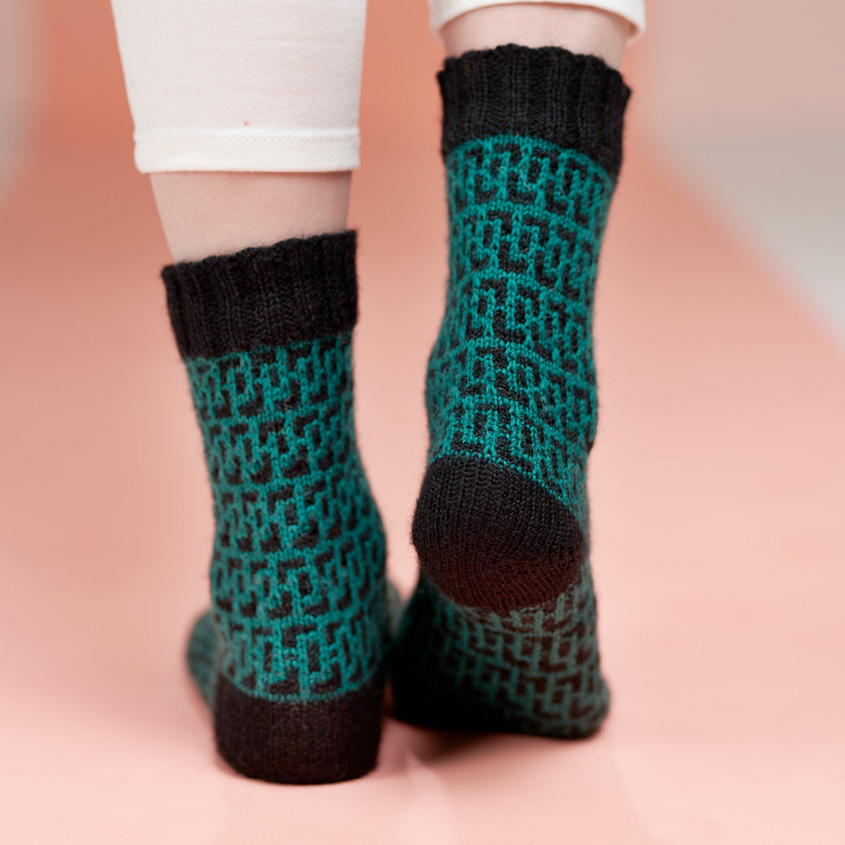 WYS Maze Sock Knitting Pattern